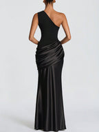 Black Satin One-Shoulder Gown – Elegant Ruched Maxi Dress for Formal Events & Galas