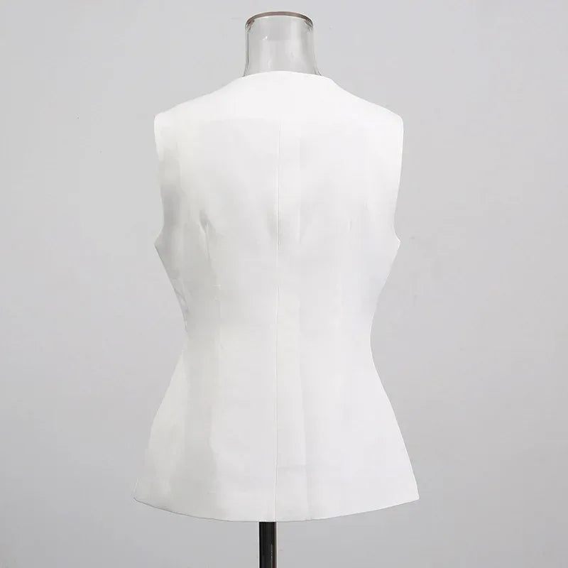 Women’s Sleeveless Irregular Hem Round Neck Button Camisole - Styeenigma