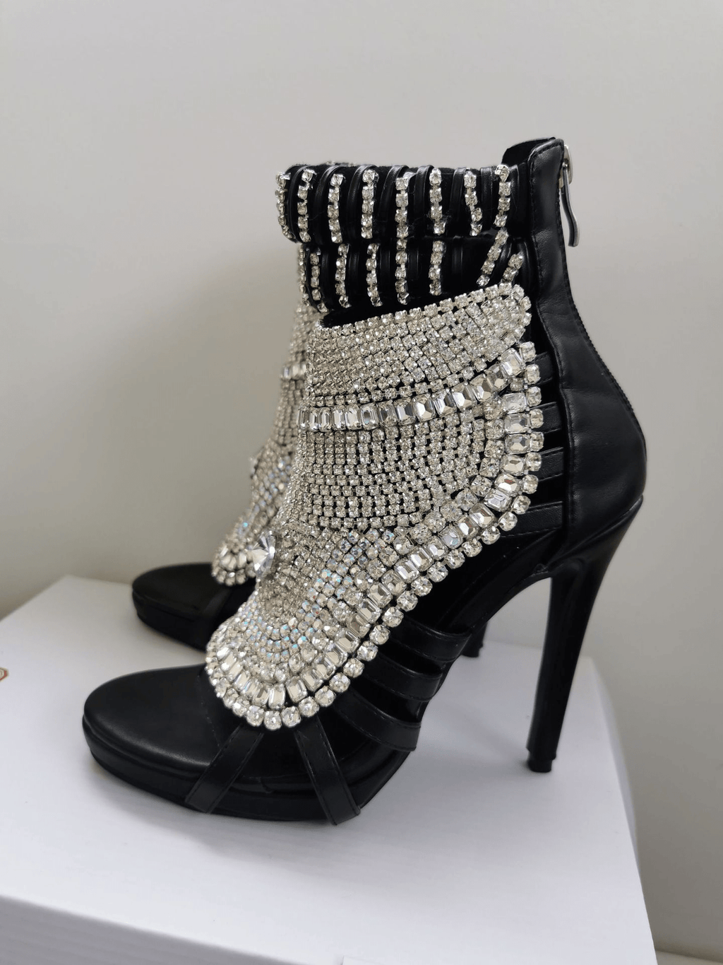 Rhinestone Stiletto Sandals - Sexy Toe-Loop Fringe Evening Heels for Women | Prom Party Shoes - Styeenigma