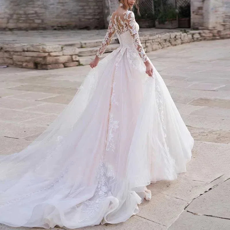 Lace Applique Long Sleeve Tulle Wedding Dress for Women - Styeenigma