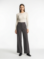 grey pants