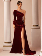 One-Shoulder Velvet Maxi Dress – Rhinestone Detail & High Slit Gown